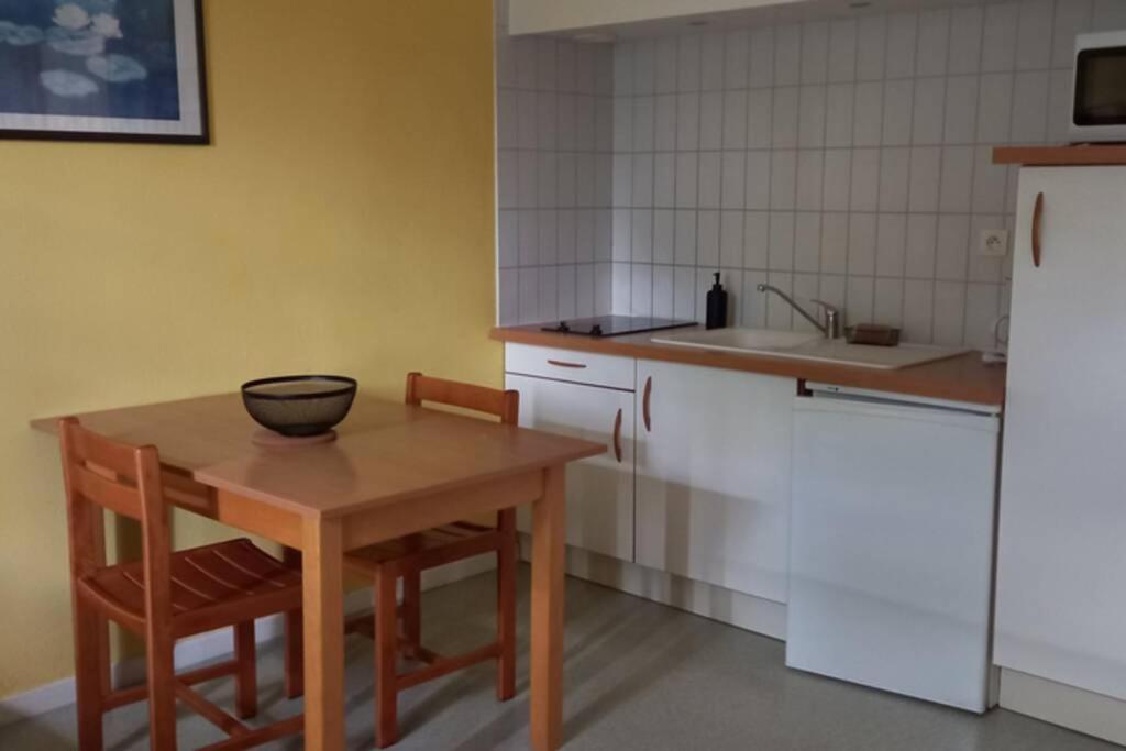 Studio Tres Bien Situe, Belle Vue, Parking Prive Bagnères-de-Bigorre Eksteriør billede
