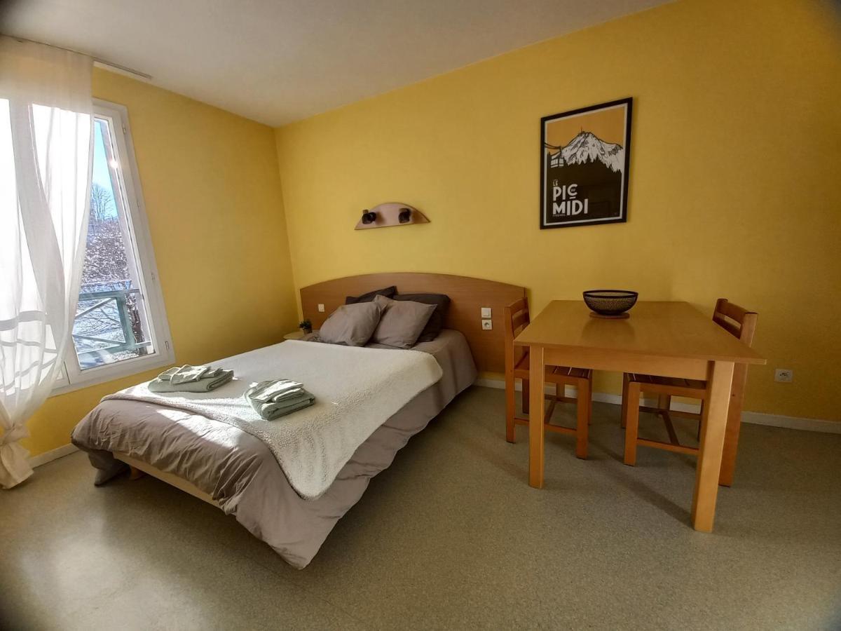 Studio Tres Bien Situe, Belle Vue, Parking Prive Bagnères-de-Bigorre Eksteriør billede